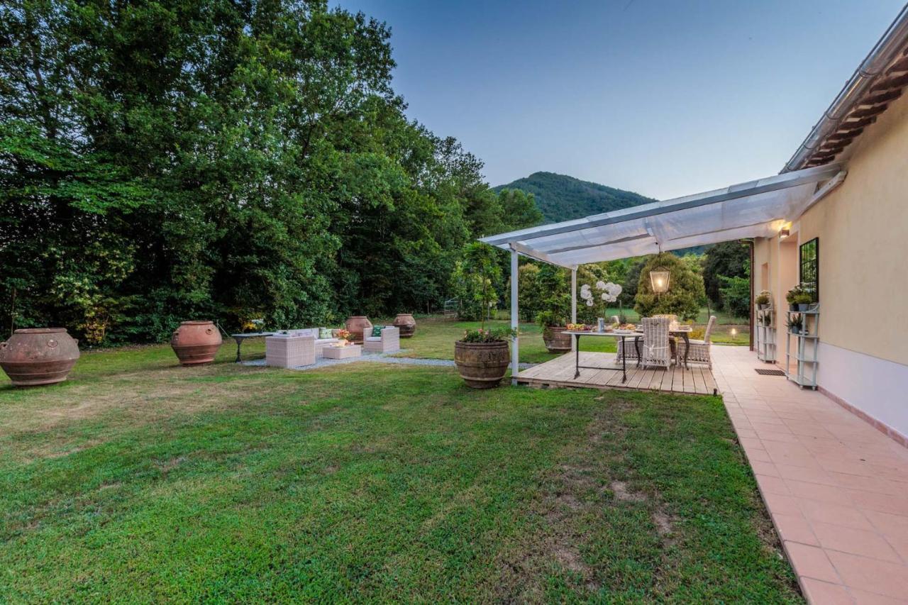 Villa Bassotta, A Charming Cottage ลุคคา ภายนอก รูปภาพ