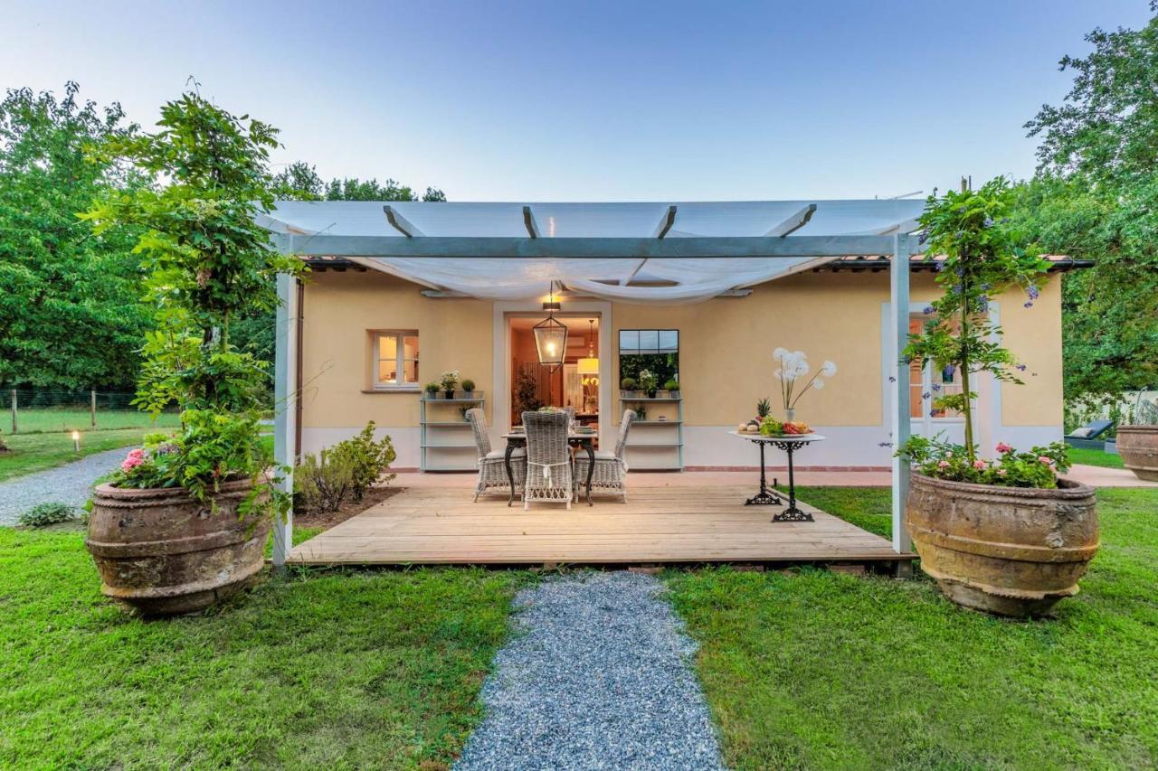 Villa Bassotta, A Charming Cottage ลุคคา ภายนอก รูปภาพ